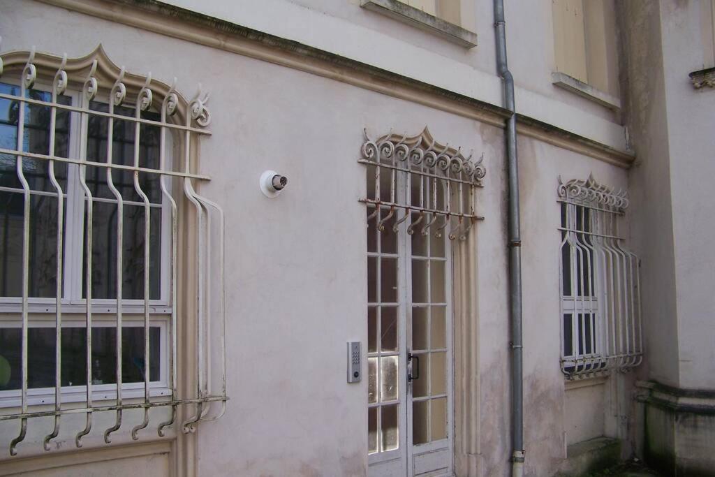 Charmant Studio Au Calme Tout Confort Dans Chateau Neo Gothique Proche Zenith Comet Orleans Parking Voiture Gratuit Wifi Haut Debit Rue Des Montees Εξωτερικό φωτογραφία