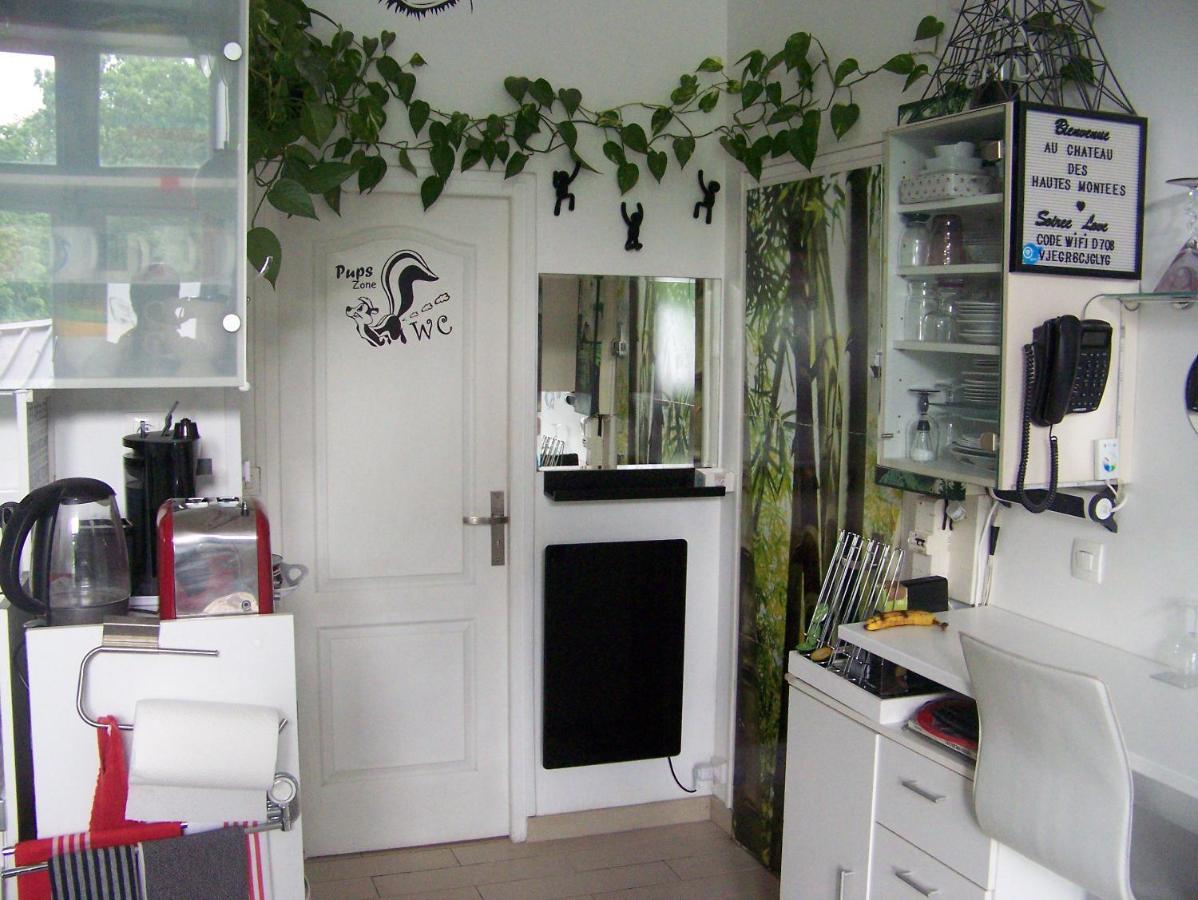 Charmant Studio Au Calme Tout Confort Dans Chateau Neo Gothique Proche Zenith Comet Orleans Parking Voiture Gratuit Wifi Haut Debit Rue Des Montees Εξωτερικό φωτογραφία